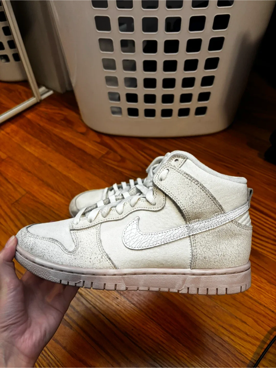 Nike Dunk High - Unisex Women’s 9.5 - Men’s 8