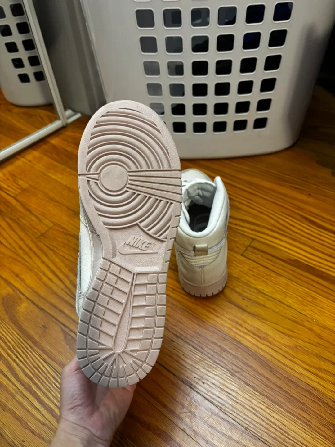 Nike Dunk High - Unisex Women’s 9.5 - Men’s 8 image indicator(5)