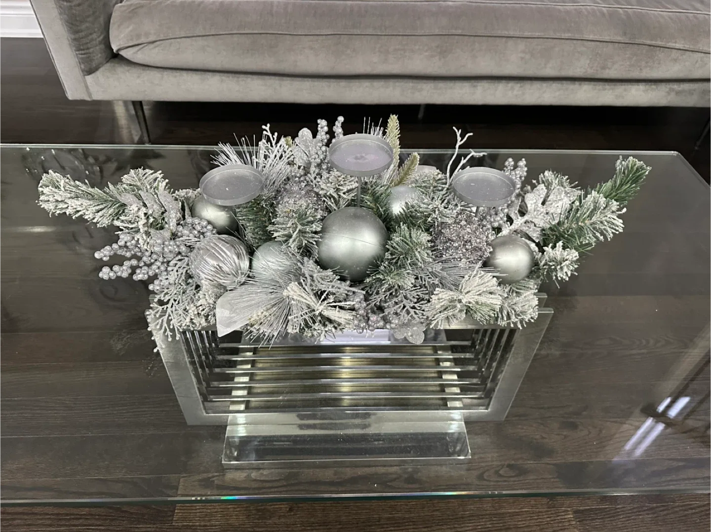 Silver Holiday Centrepiece image indicator(2)