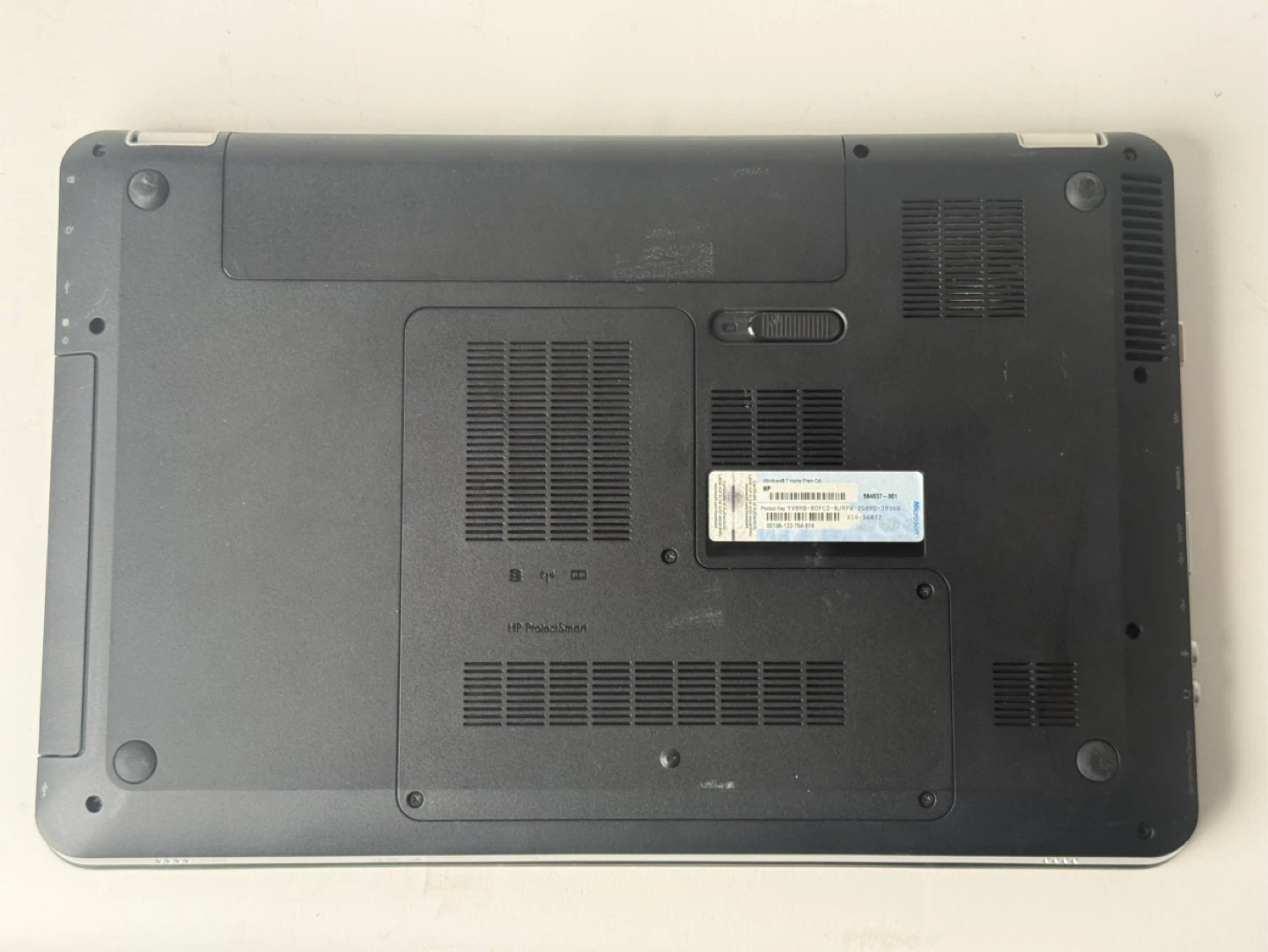 HP Pavilion dv6 Laptop - photo 3