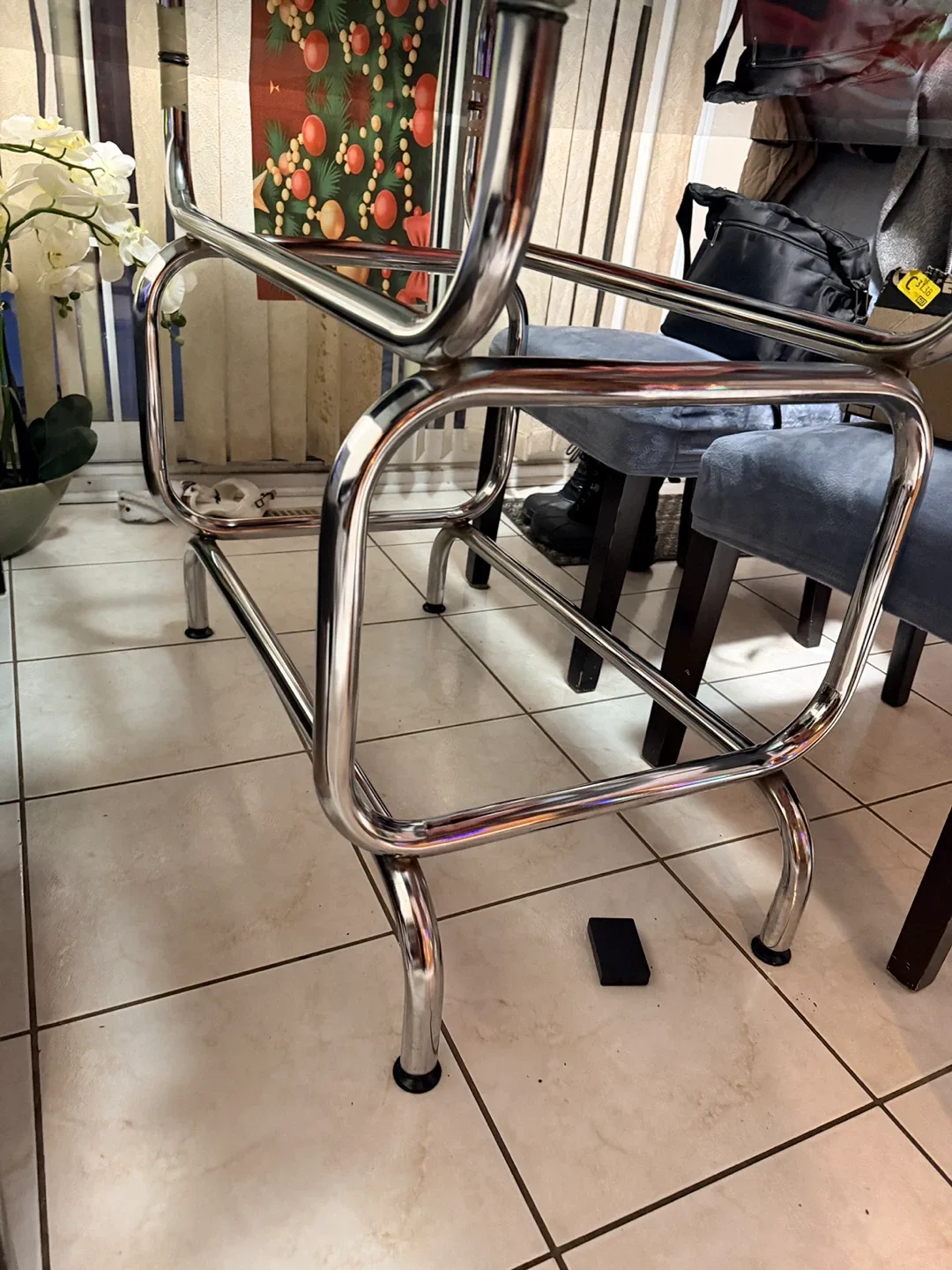 Glass kitchen table image indicator(2)