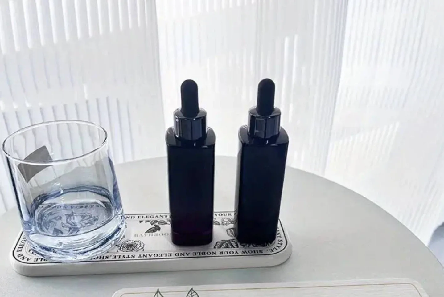 Elegant Floral Design Bathroom Mat image indicator(2)