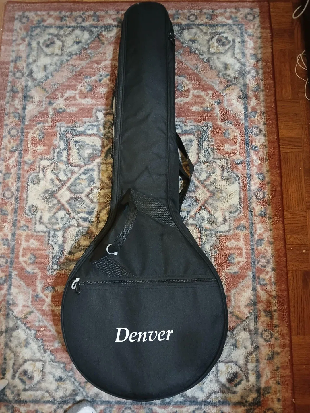 Denver Banjo with Case image indicator(4)