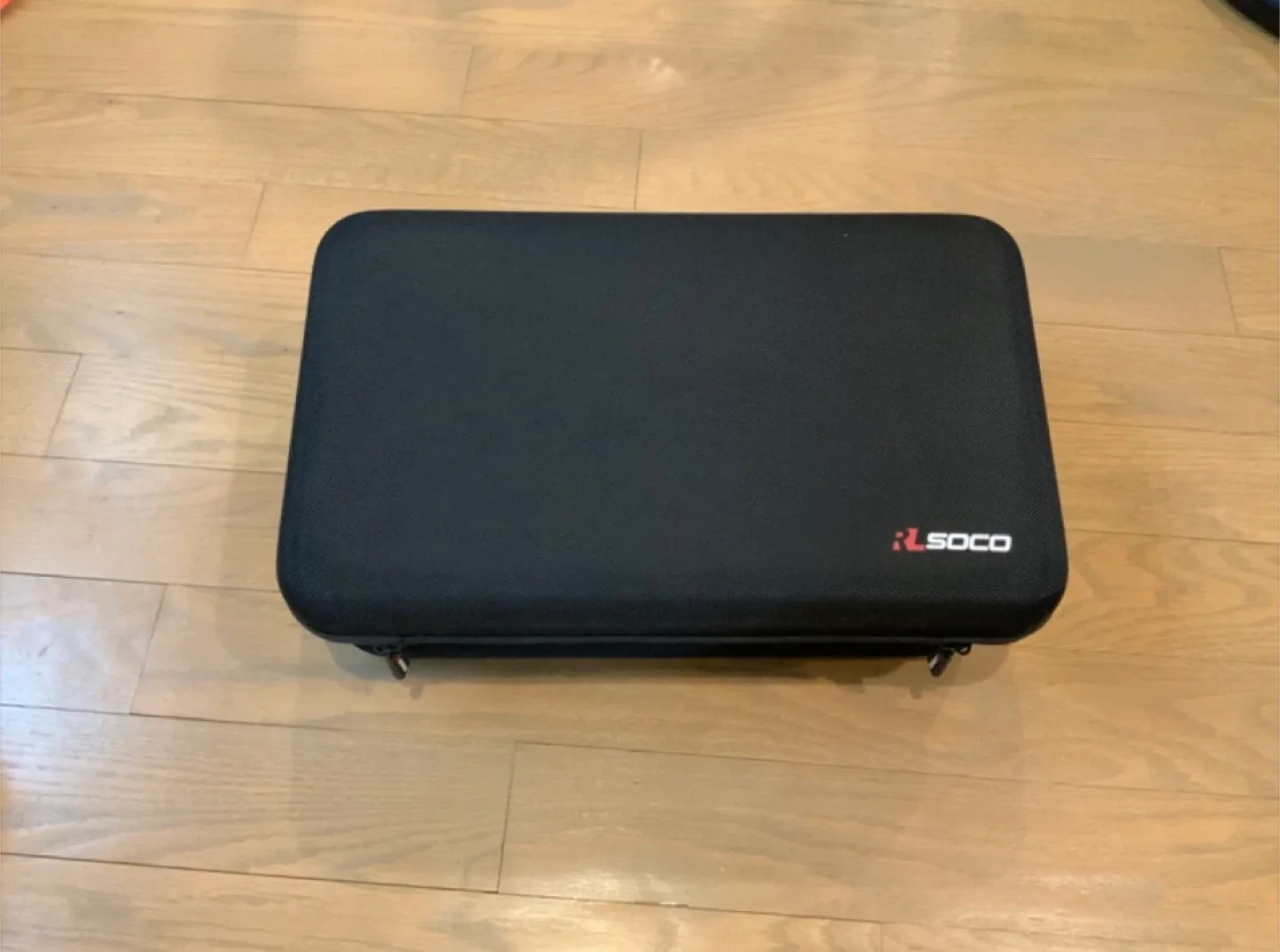 DJI Mavic 2 zoom Drone with Accessories & Case image indicator(3)