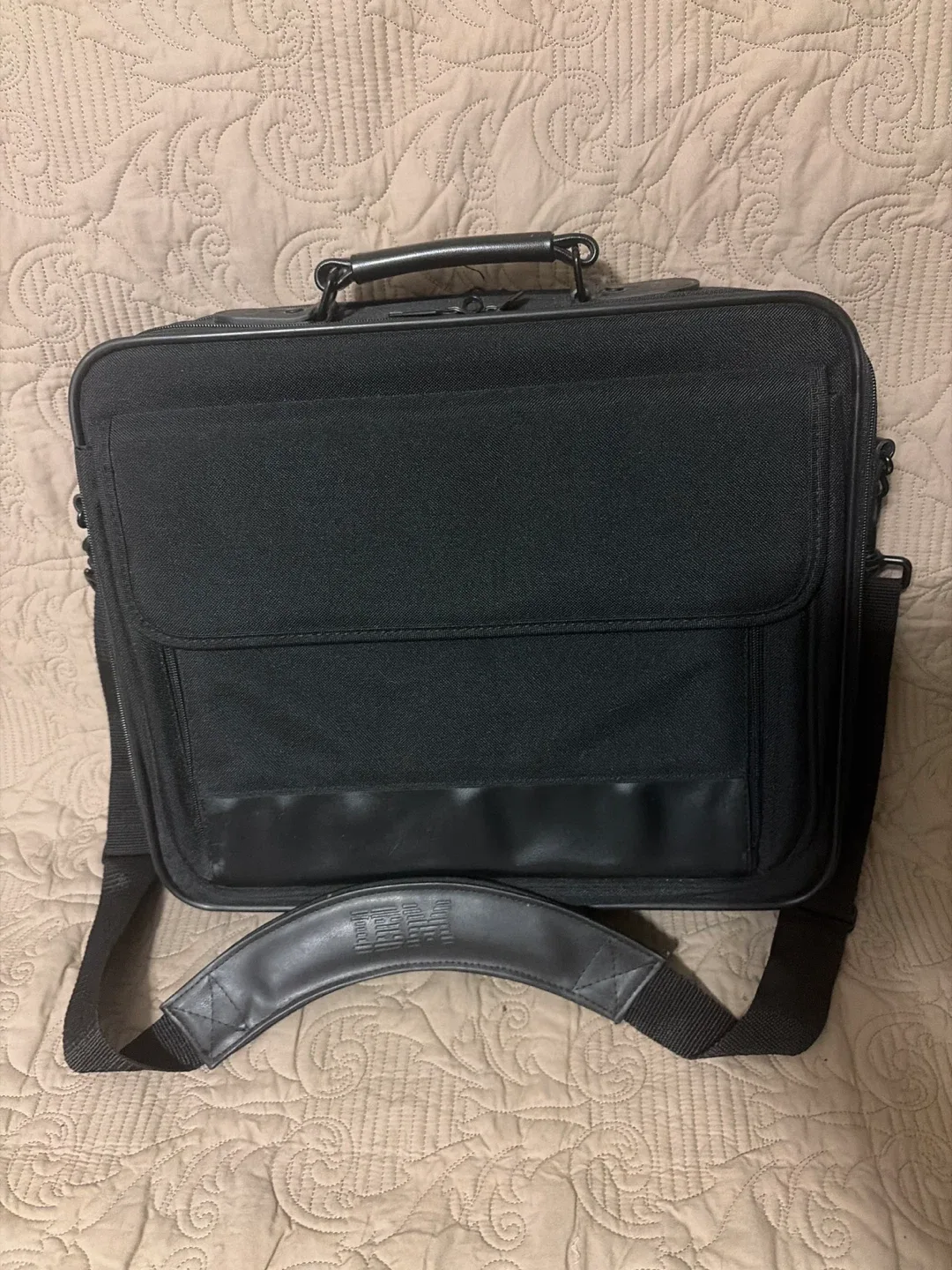 IBM Black Laptop Bag, never used. image indicator(6)