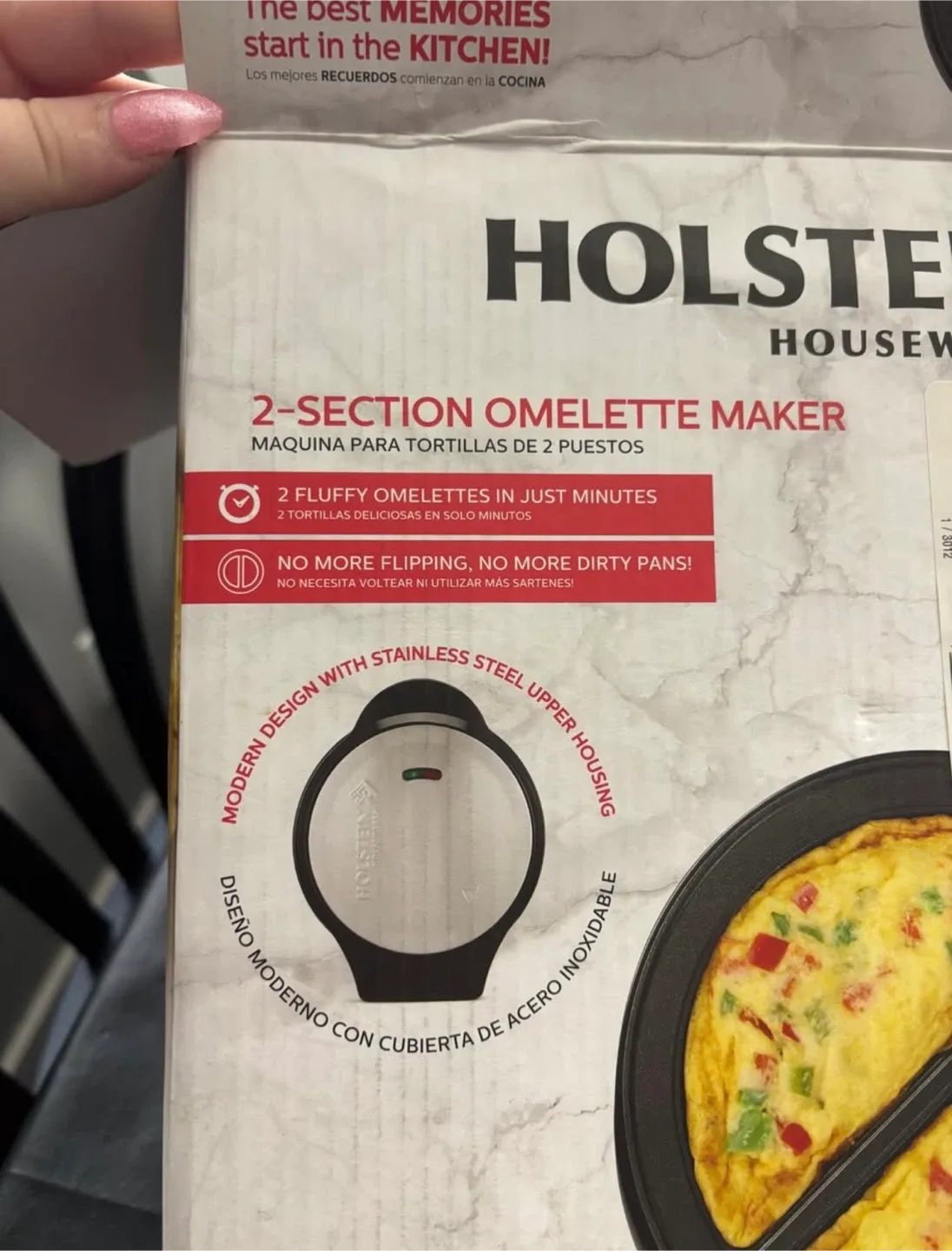 Holstein Housewares 2-Section Omelette Maker