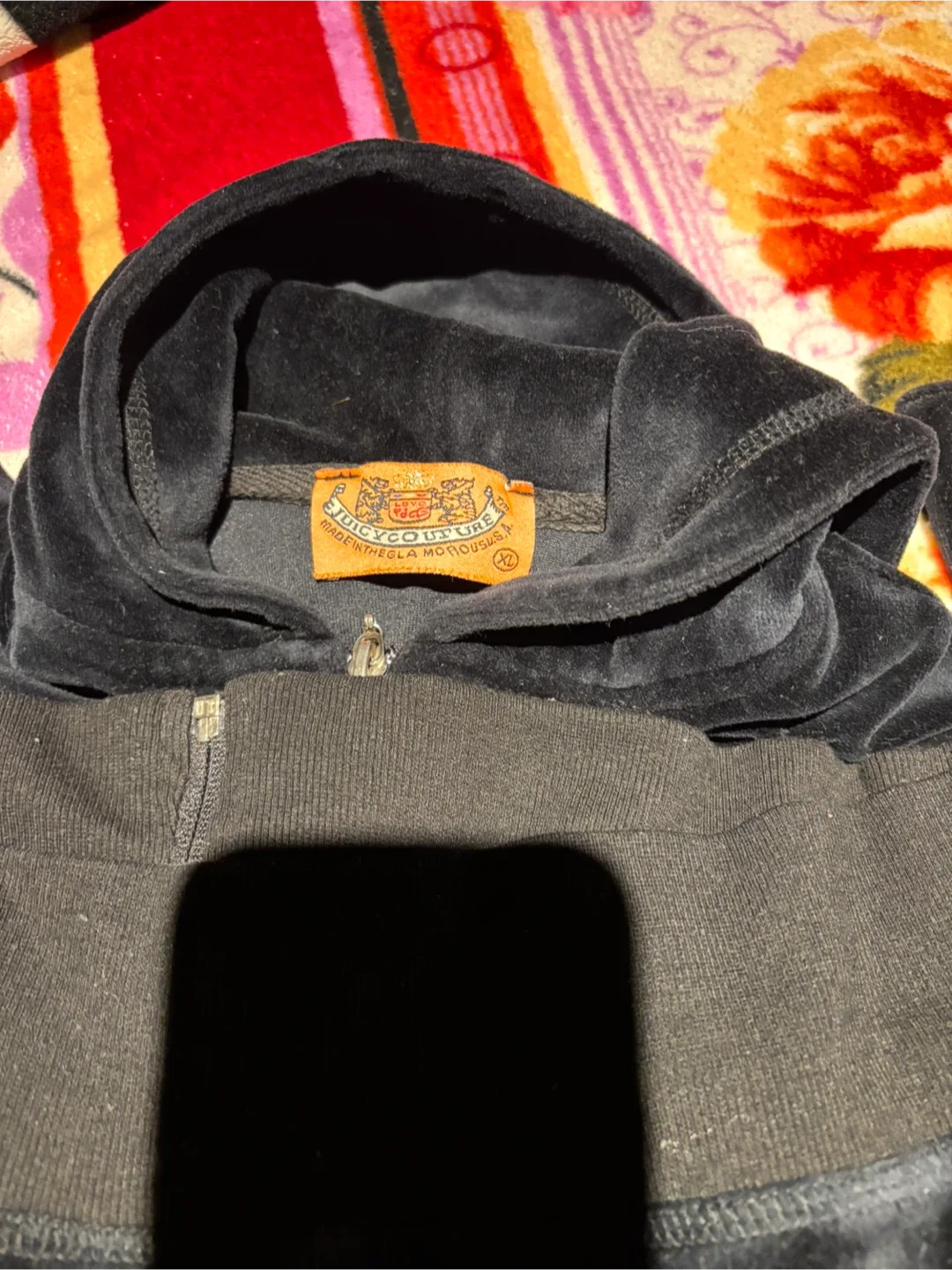 #”cleanout”Juicy Couture Black Velour Tracksuit image indicator(4)