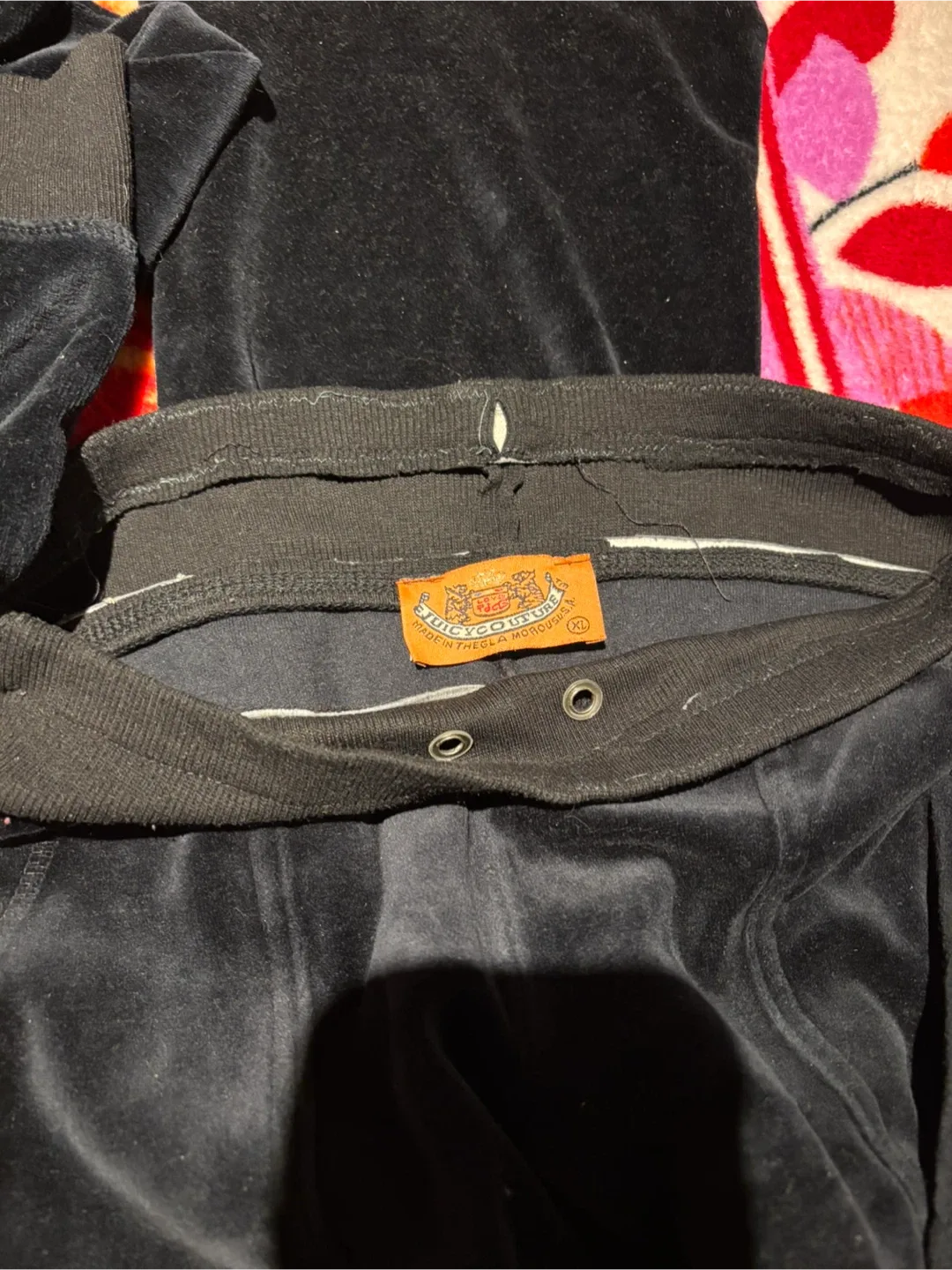 #”cleanout”Juicy Couture Black Velour Tracksuit image indicator(3)