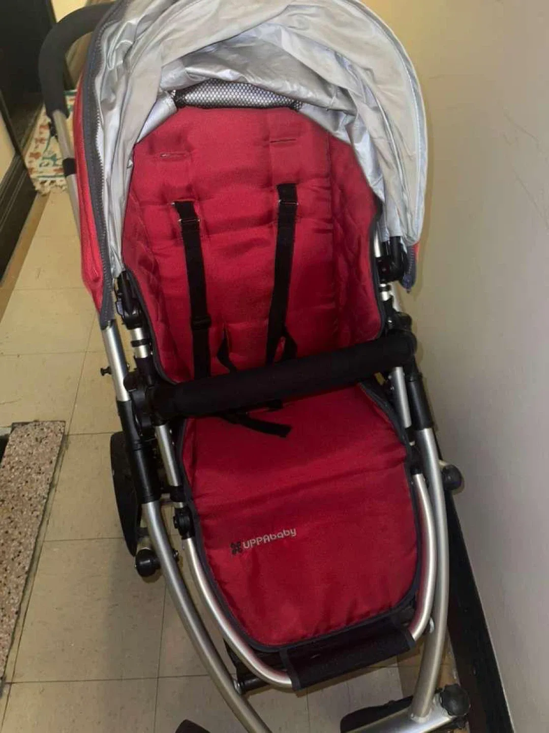 UPPAbaby  vista Stroller - Red image indicator(3)
