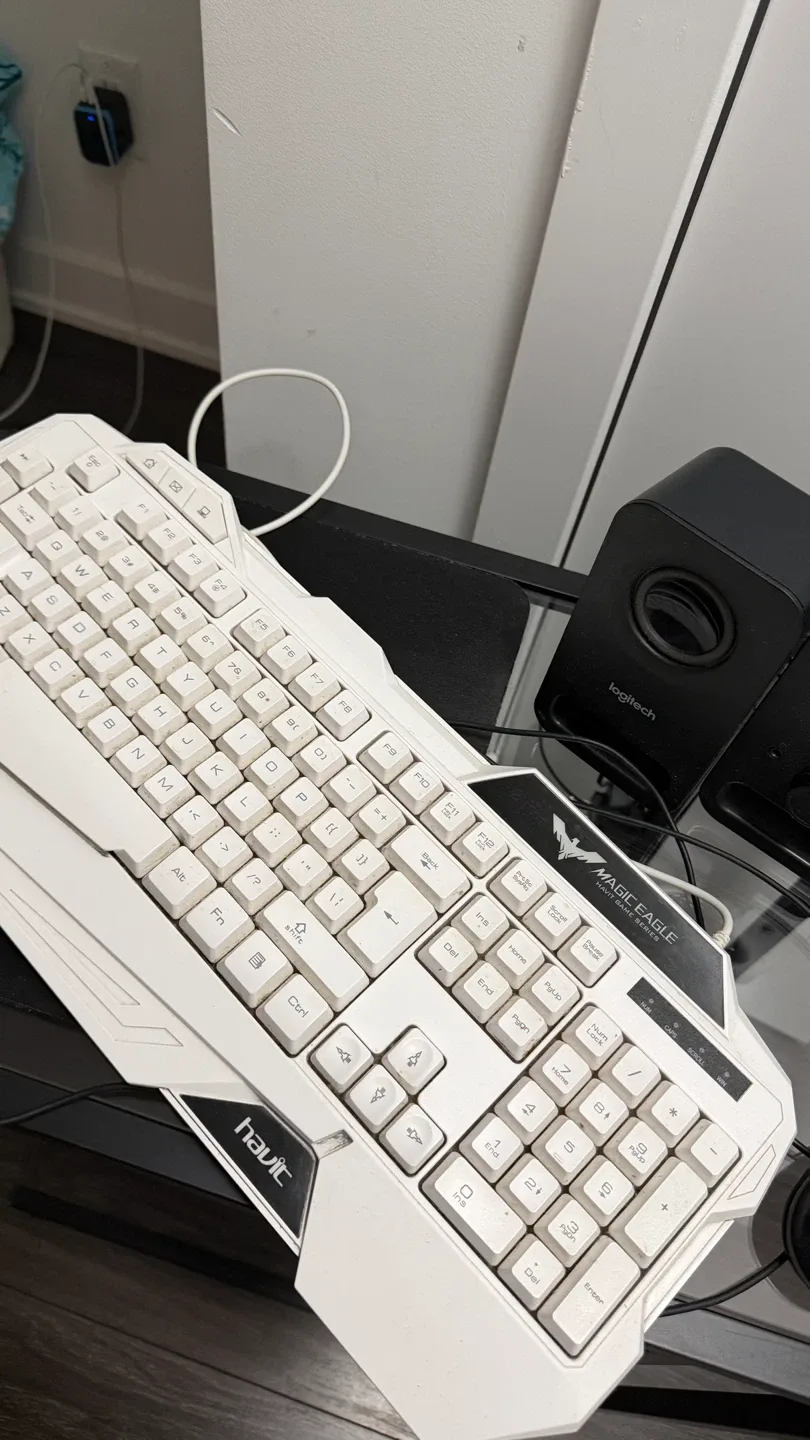 Speakers + Mouse + Mousepad + Keyboard image indicator(5)