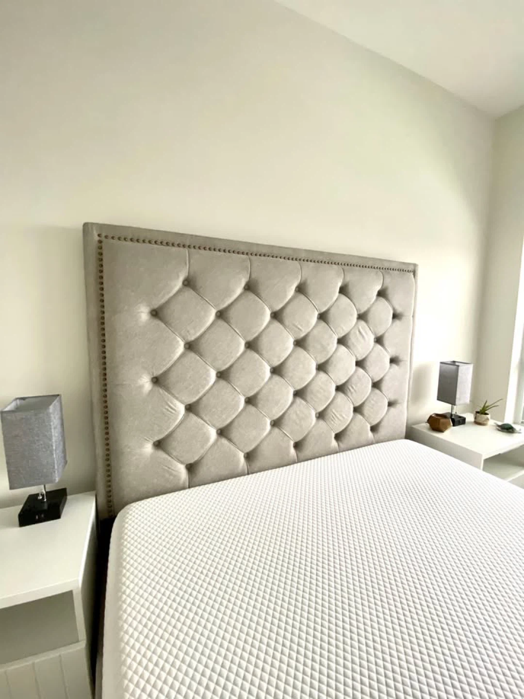 Upholstered Queen Bed Frame - photo 3