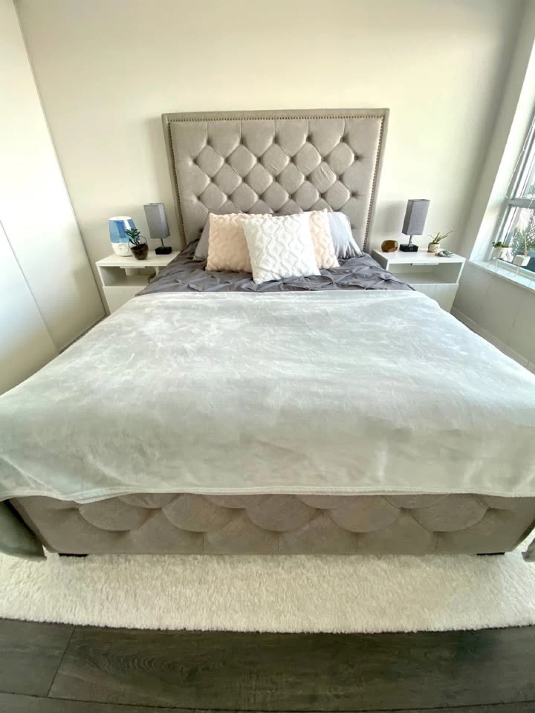 Upholstered Queen Bed Frame - photo 5