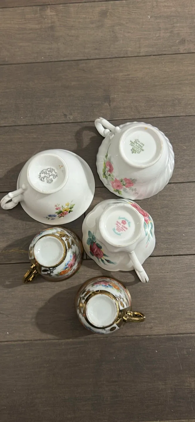 Vintage Floral Tea Cups - Set of 5 image indicator(2)