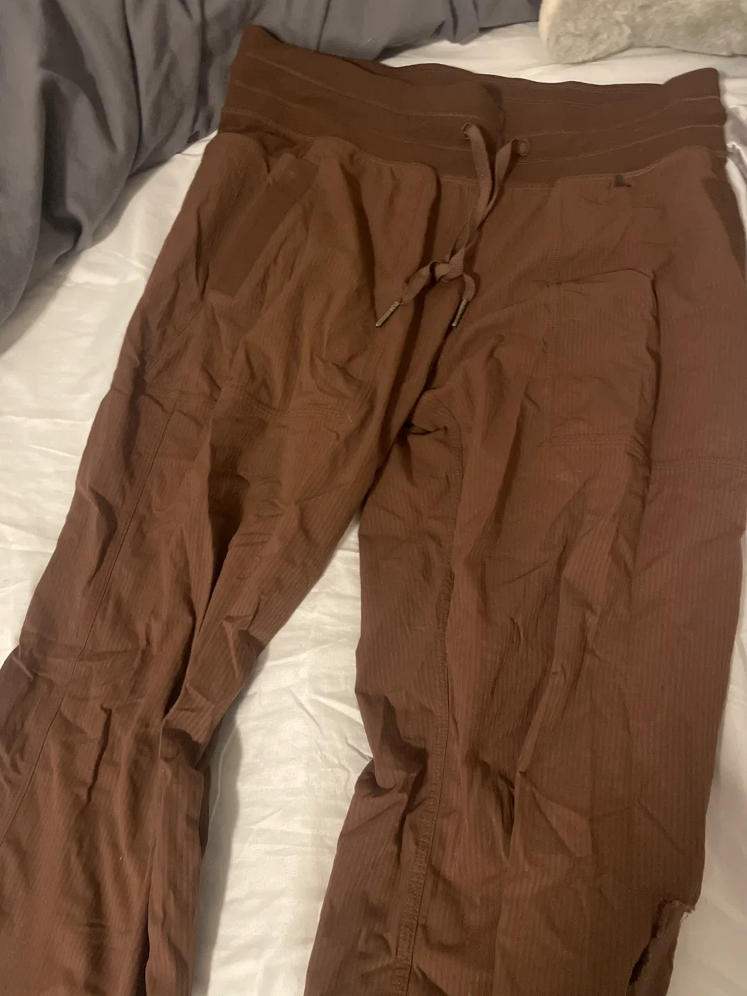 Lululemon dance studio pants image indicator(2)