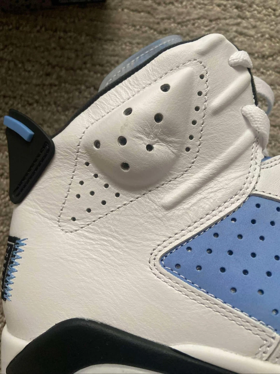 Air Jordan 6 Retro UNC, Size 10.5 - photo 3
