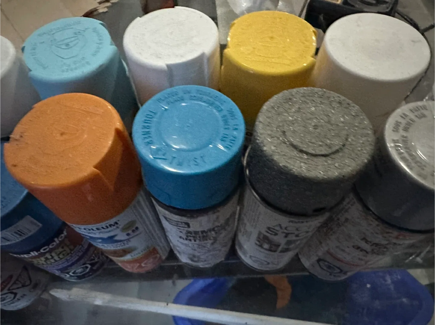 Mixed Lot of Spray Paint Cans- all for 20$ image indicator(5)