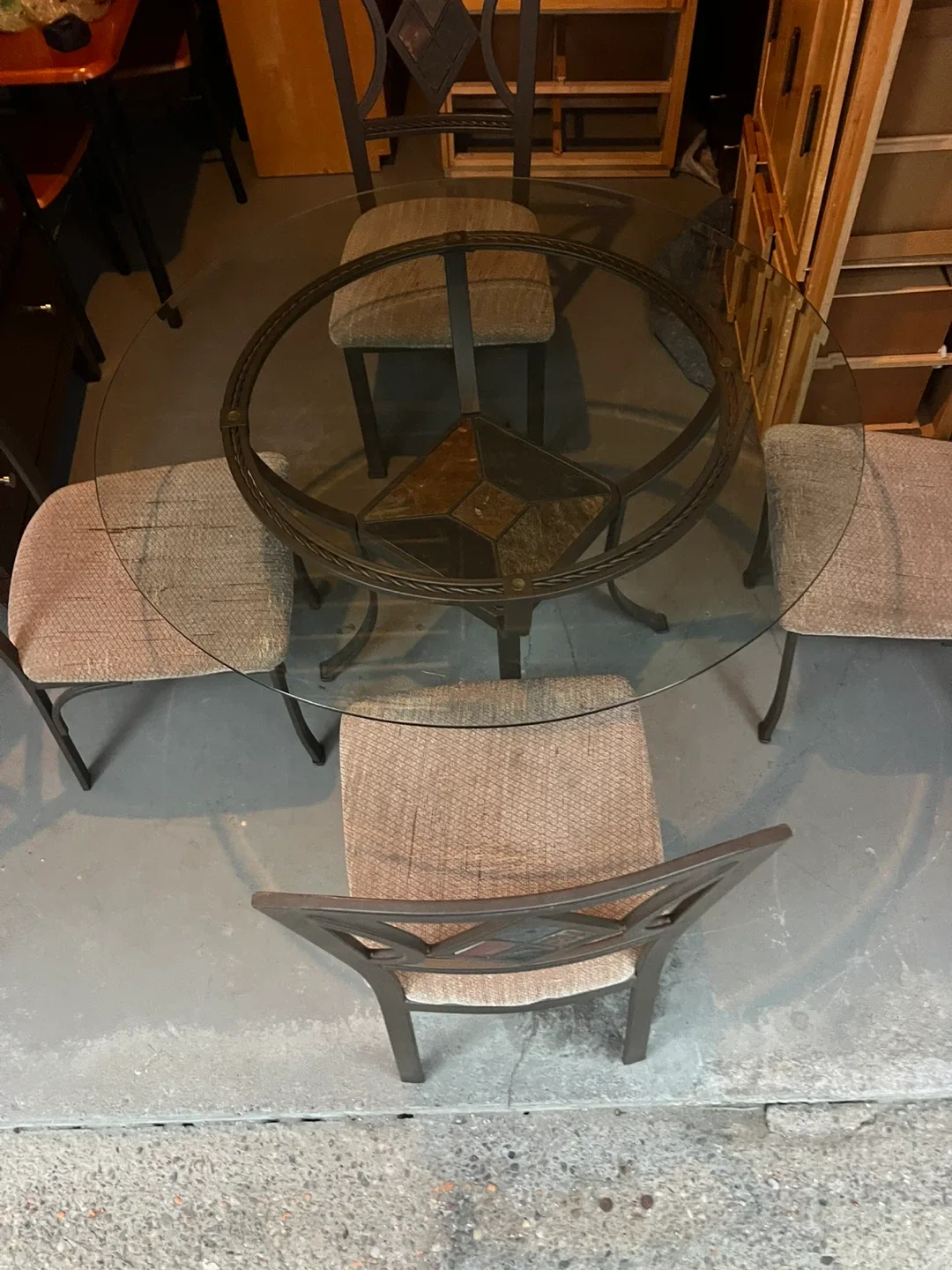Free delivery used Glass Top Dining Table with 4 Chairs