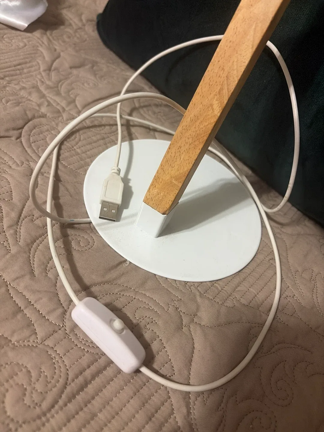 Modern Wood & Acrylic Desk Lamp image indicator(3)