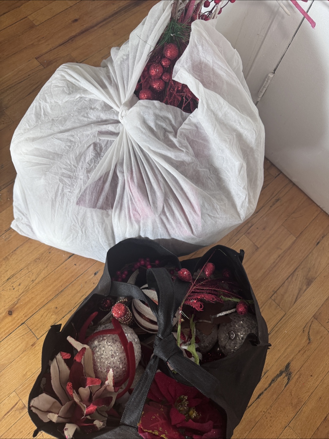 Artificial Xmas Tree for Winter Holiday Décor - photo 2