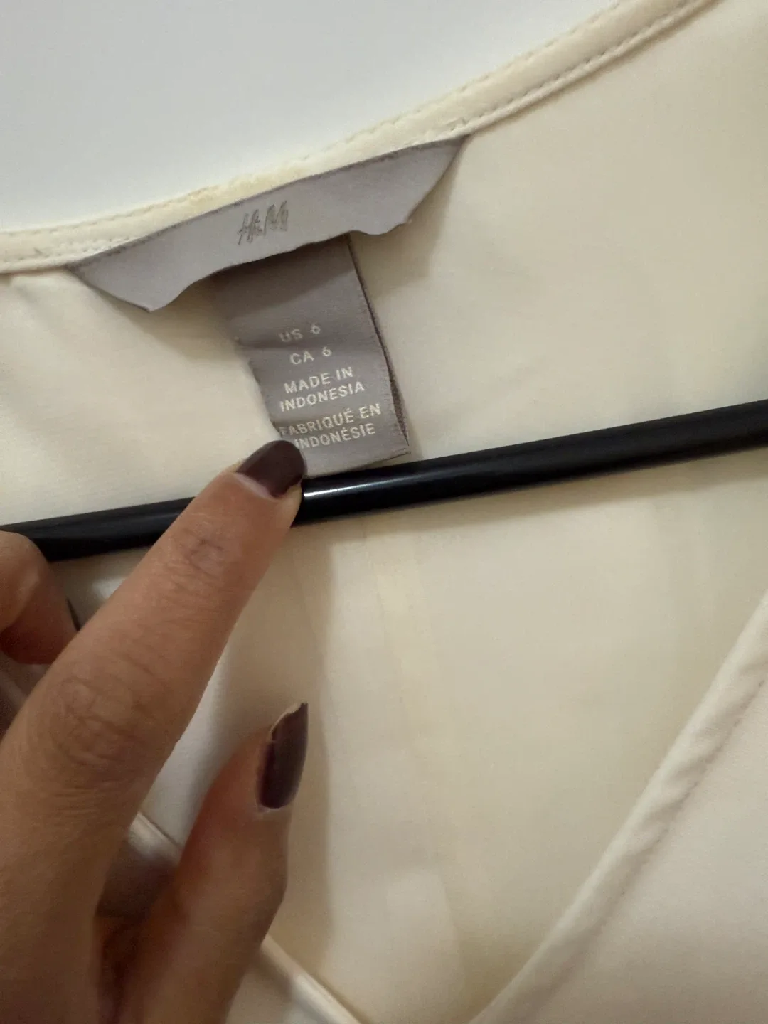 H&M Cream Dress - Size 6 image indicator(2)