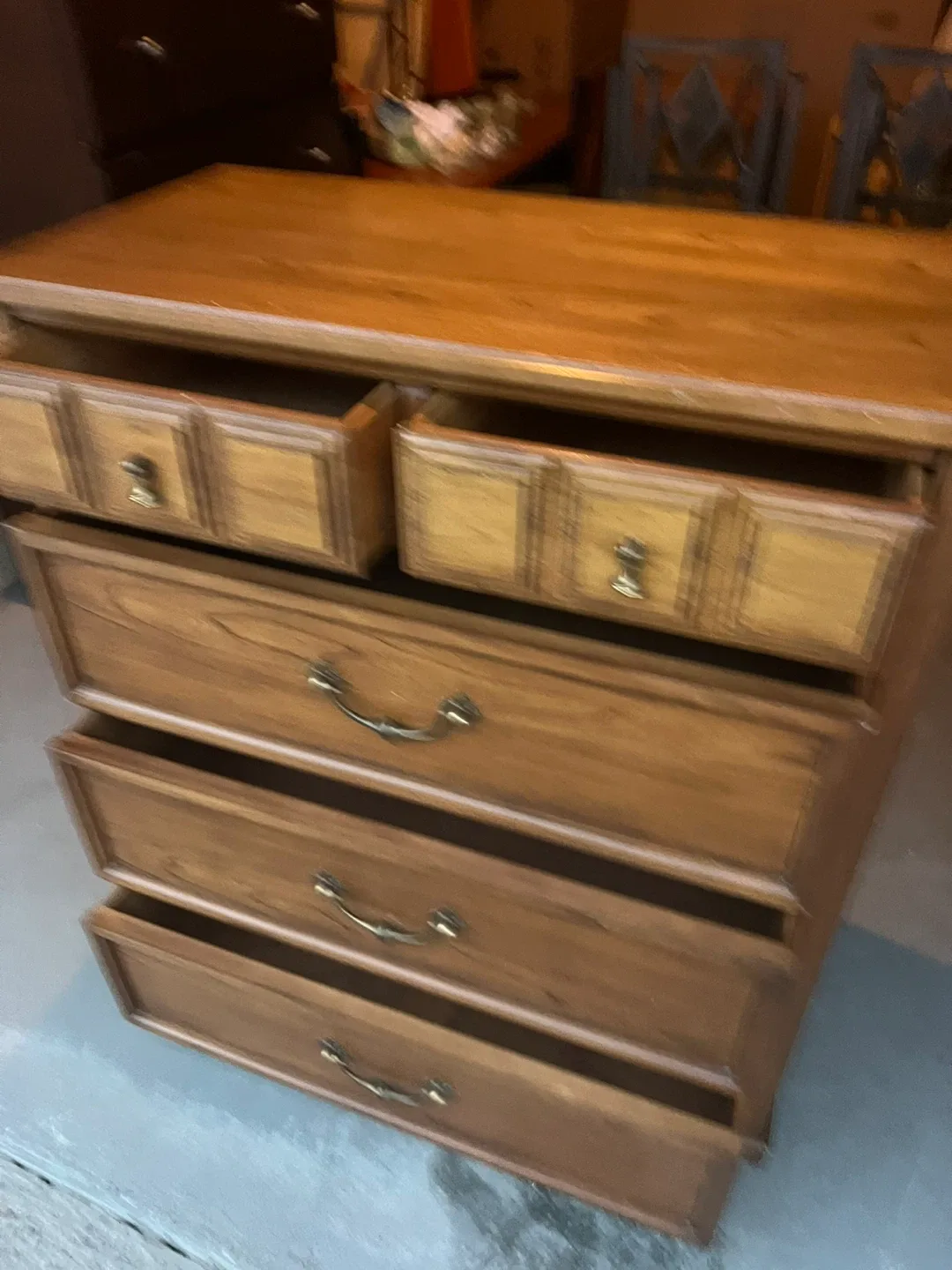 Free delivery used Wood 5-Drawer Dresser image indicator(7)