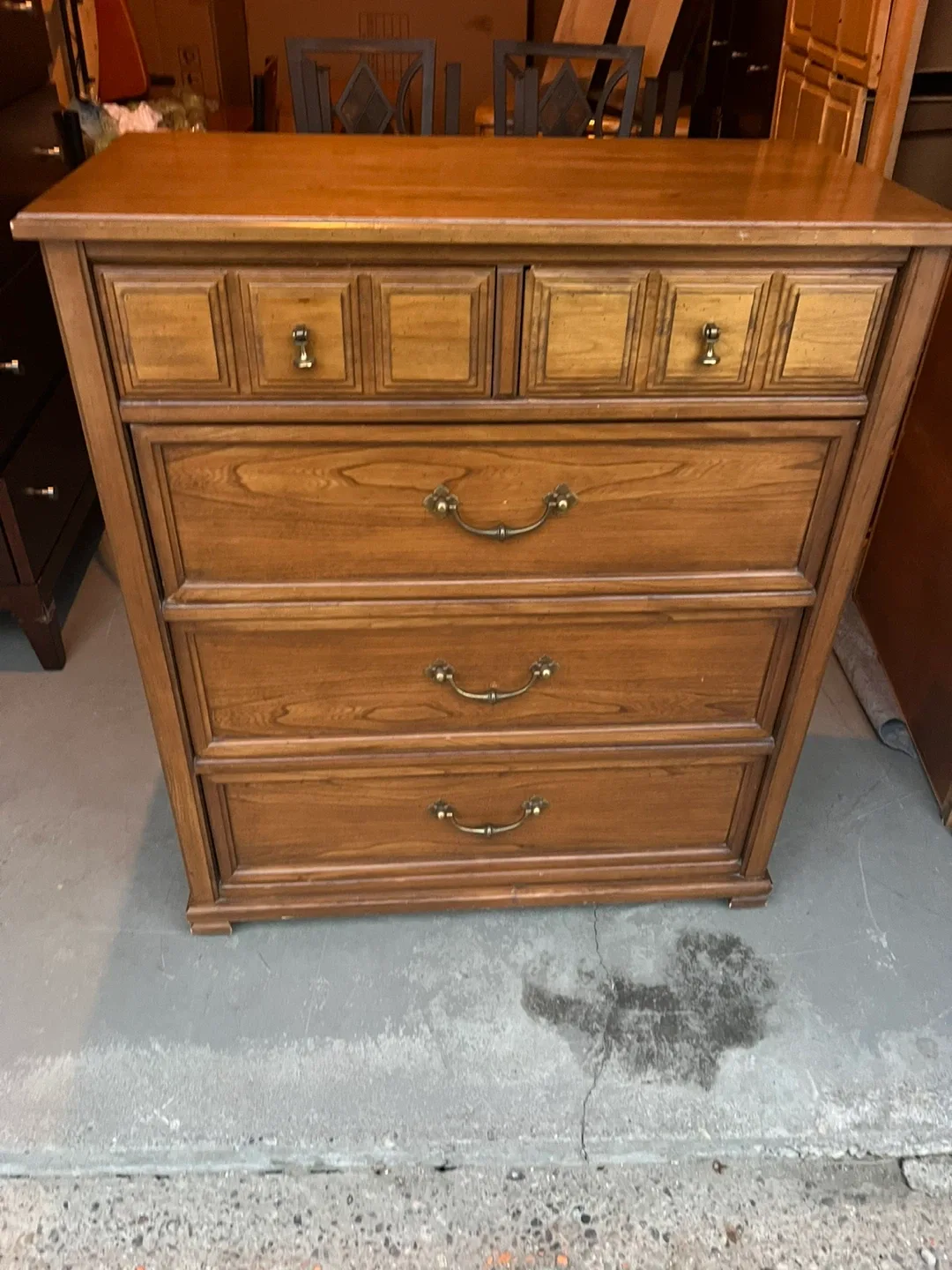 Free delivery used Wood 5-Drawer Dresser image indicator(8)