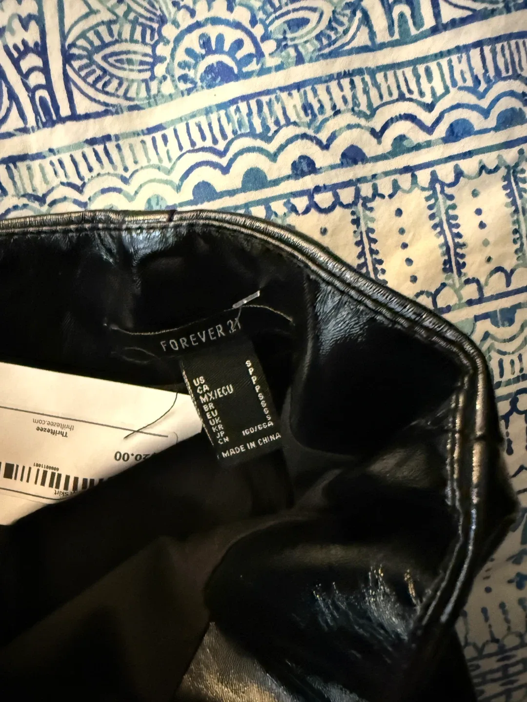 Forever 21 Black Mini leather  Skirt Size S image indicator(2)