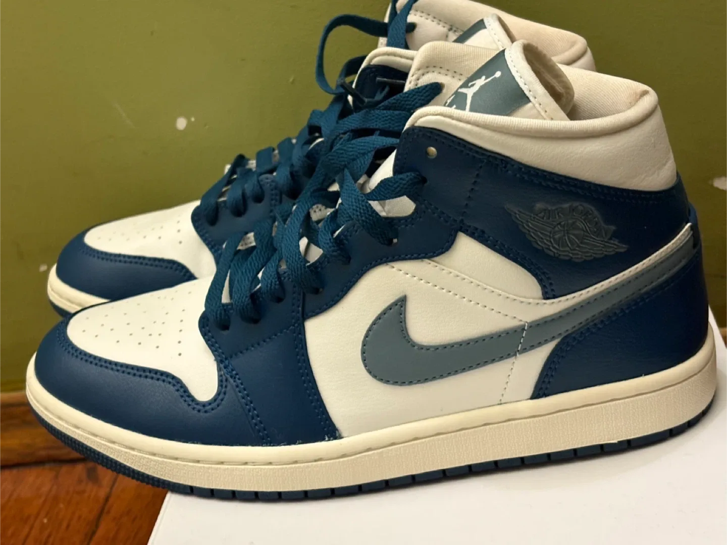 Nike Air Jordan 1 Mid Sky J French Blue (Women's) Size 10 image indicator(3)