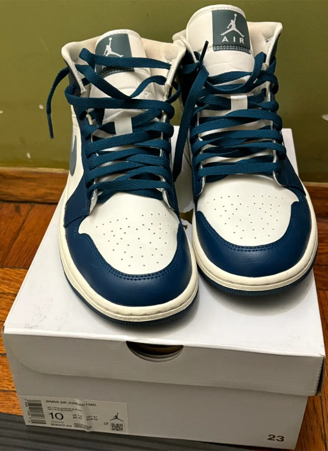 Nike Air Jordan 1 Mid Sky J French Blue (Women's) Size 10 image indicator(2)