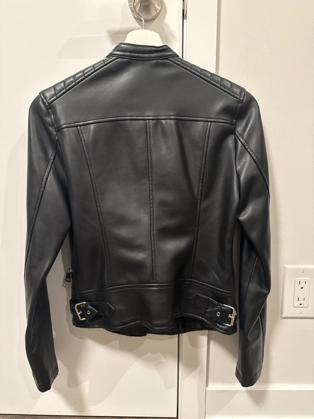 Zara Black Faux Leather Jacket - Size XS image indicator(2)