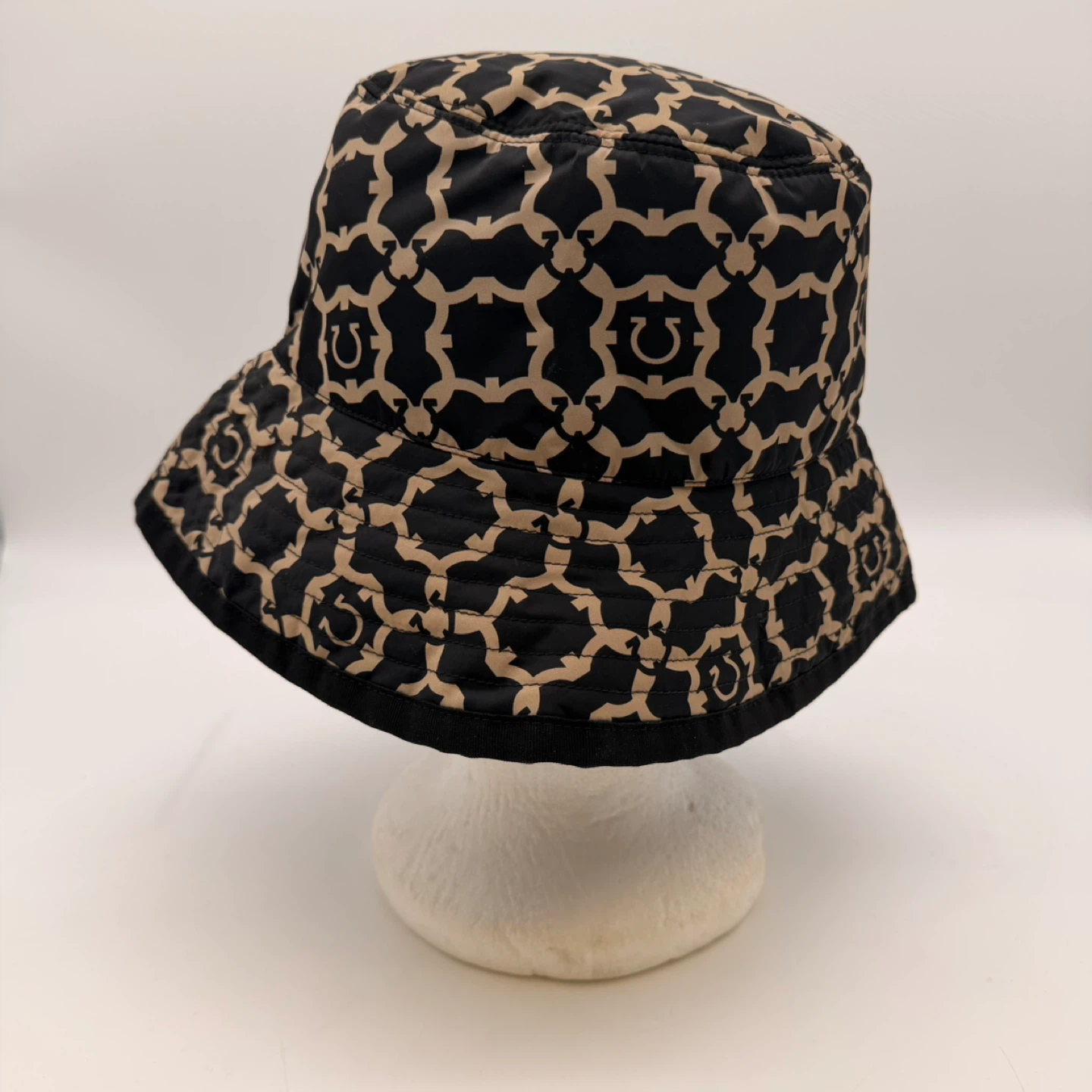 Salvatore Ferragamo Luxury Monogram Bucket Hat like new - photo 4