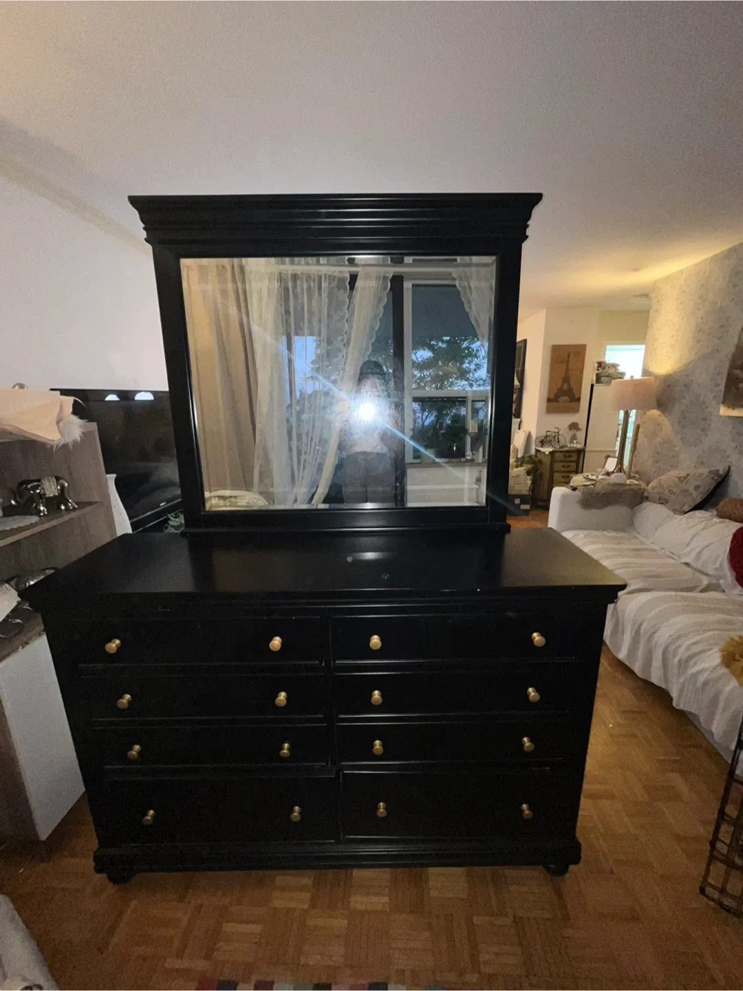Wood dresser & mirror