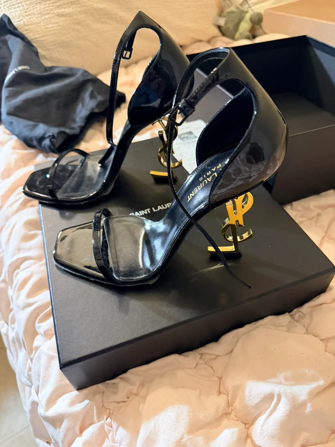 Saint Laurent Black Heels image indicator(2)