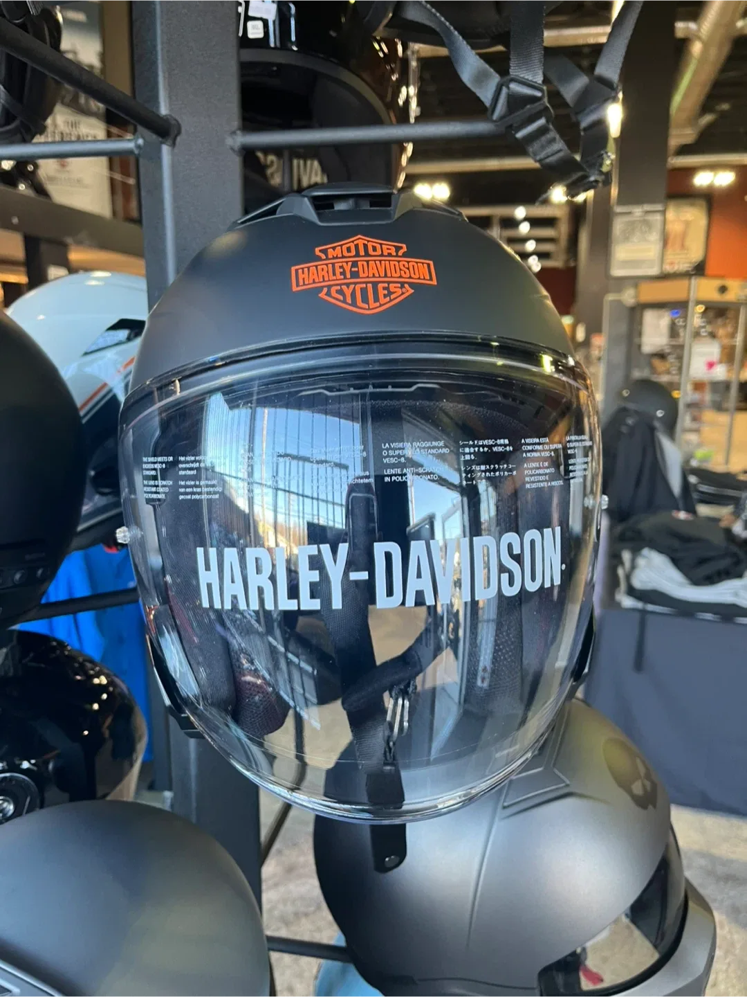 Harley-Davidson Motorcycle Helmet Size L image indicator(2)