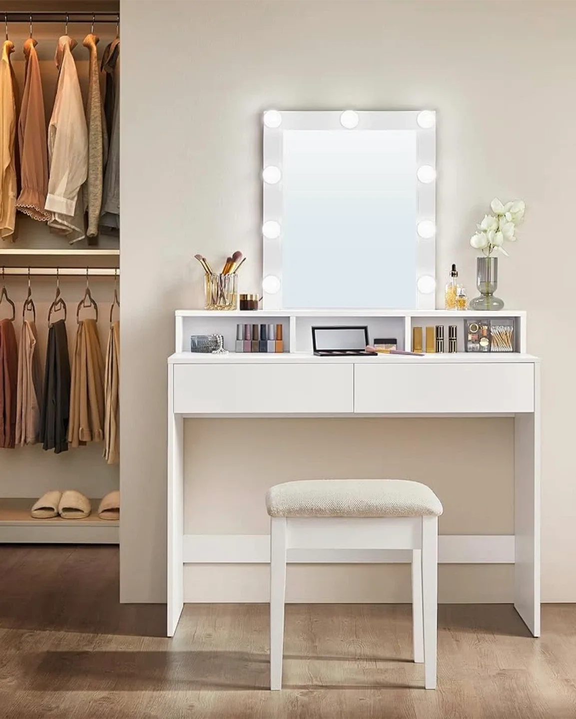 VASAGLE Vanity Makeup Table with Lighted Mirror - BRAND NEW