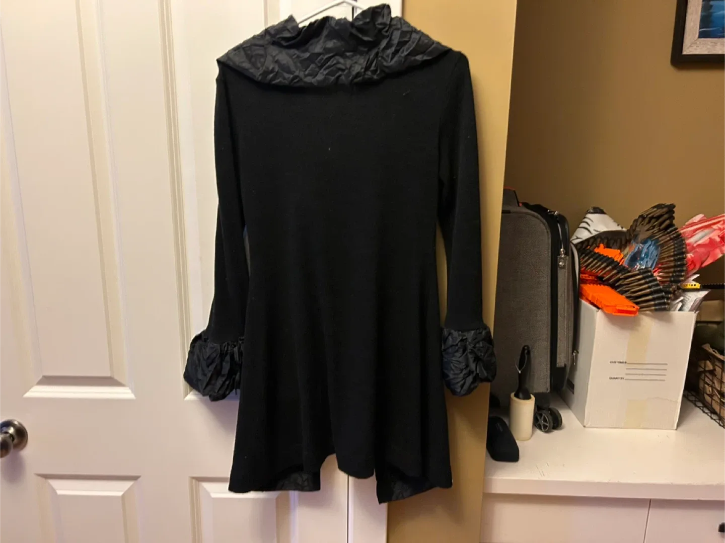 Joseph Ribkoff Black Jacket - Size 8 image indicator(3)