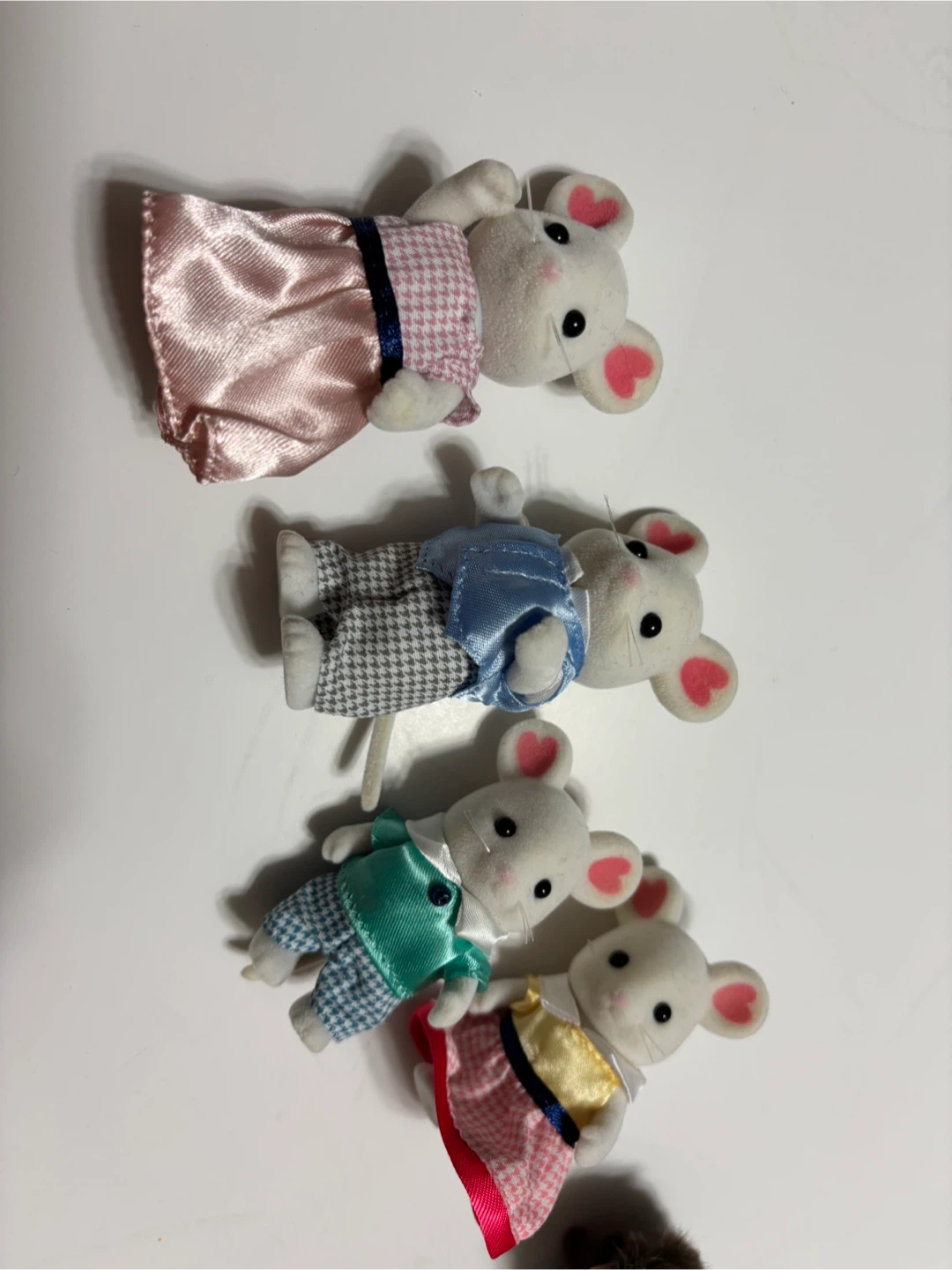 Calico Critters Furniture & Figures - photo 2