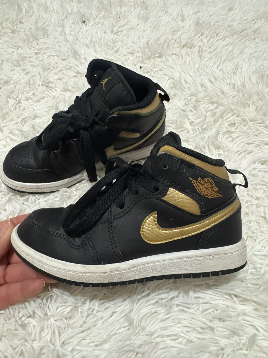 Jordan 1 Mid Toddler Size 12C Black/Gold - photo 2