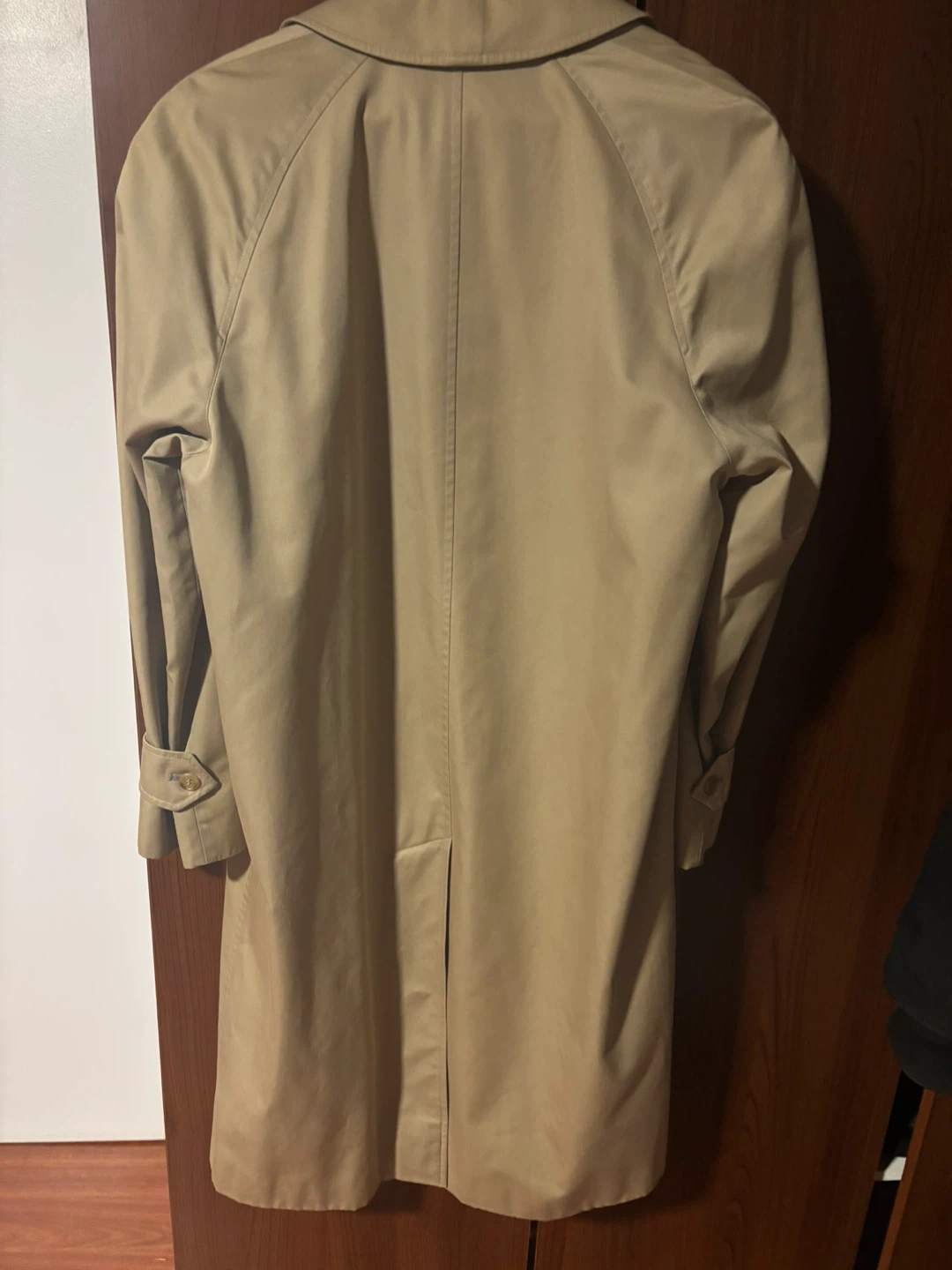 Burberrys Trench Coat - photo 4