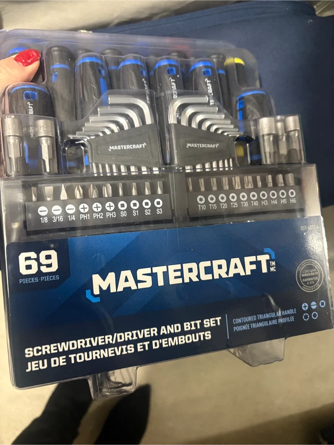 BNIB Mastercraft 69-Piece Screwdriver/Driver & Bit Set #Cleanout image indicator(2)