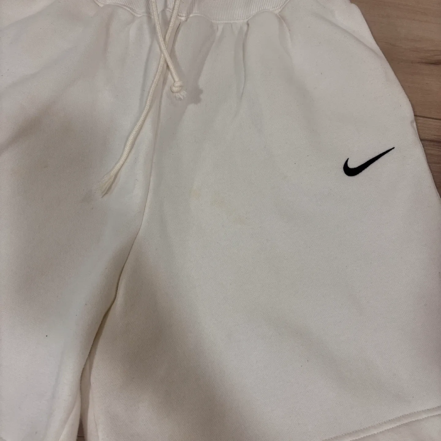 Nike Hoodie + Sweat Shorts Set image indicator(5)