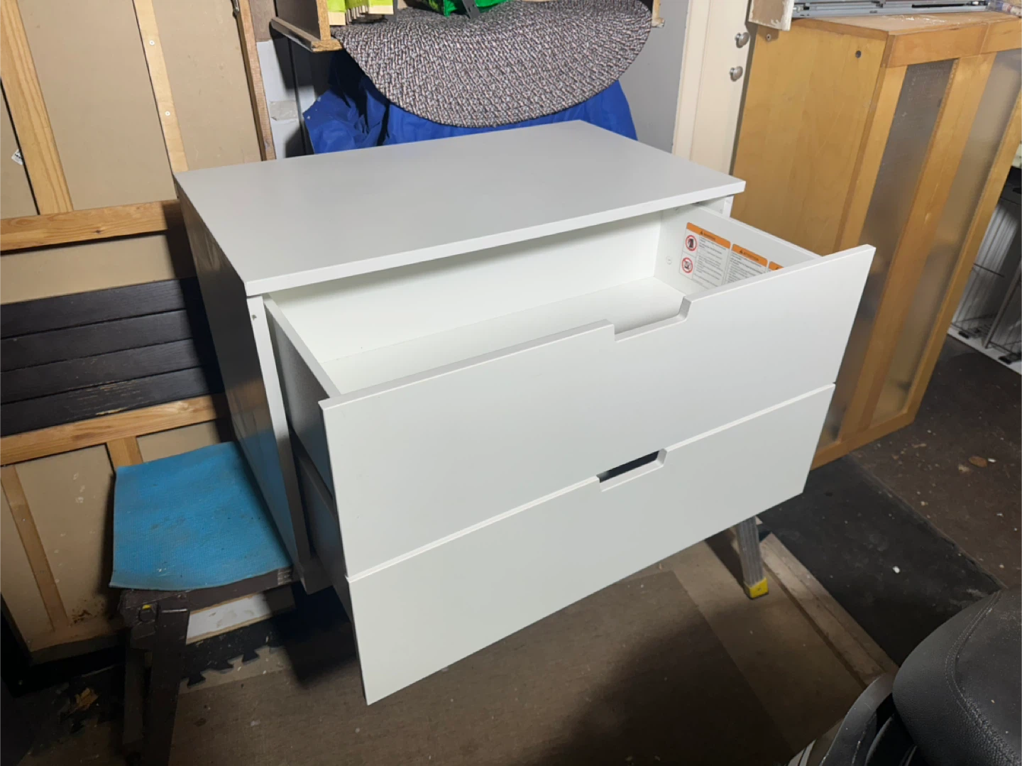 White 2-Drawer Dresser - photo 3