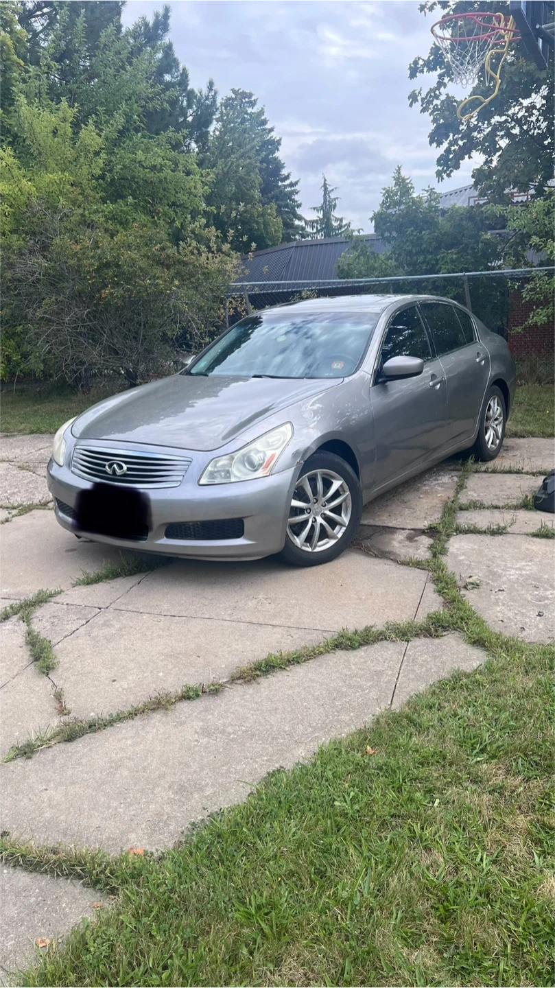 Infiniti G37X Sedan - photo 3