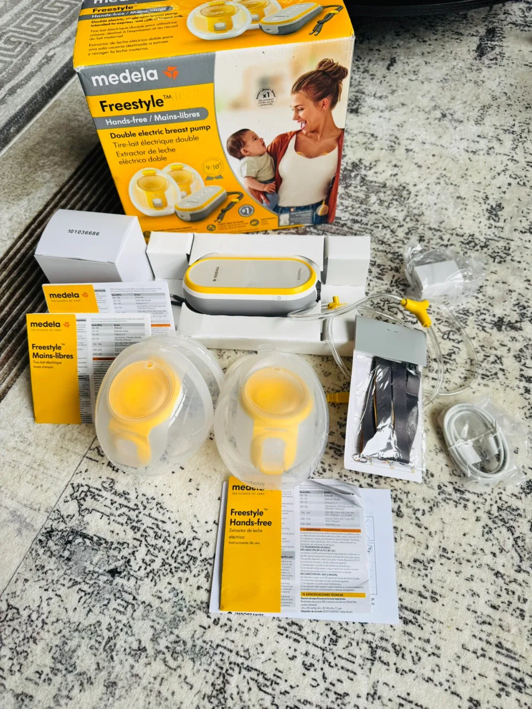 New Medela Freestyle Hands-free Breast Pump