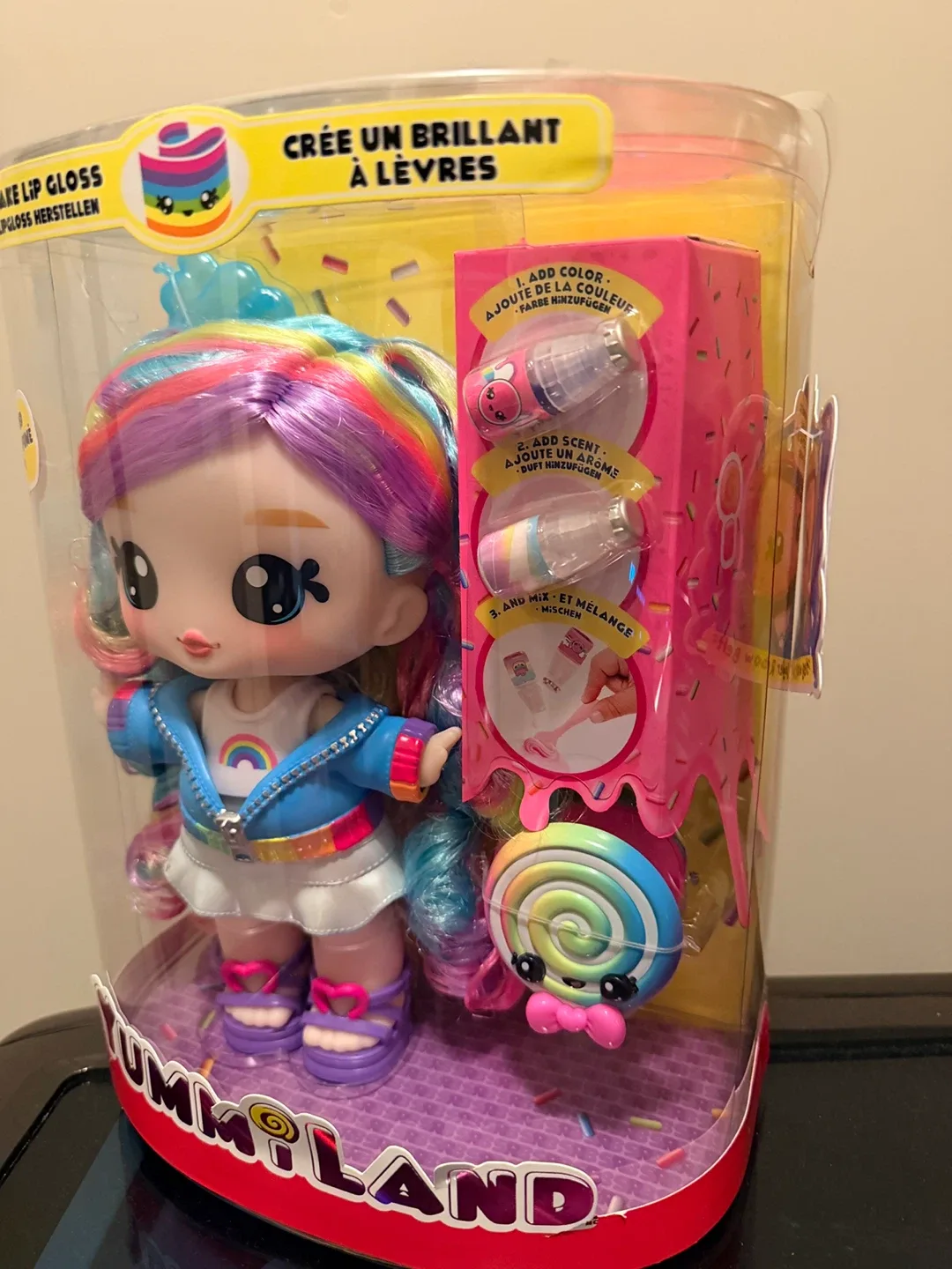 YummiLand Large Doll + Lip Gloss Pet - Skyler Rainbow Belt image indicator(2)