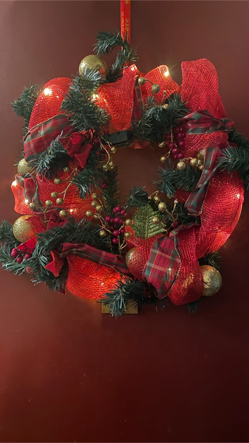 Christmas Wreath - Red & Green with Lights
