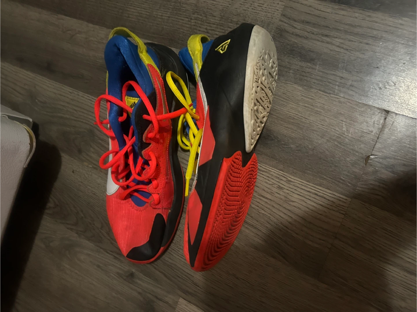 Nike Freak 4 Basketball Shoes