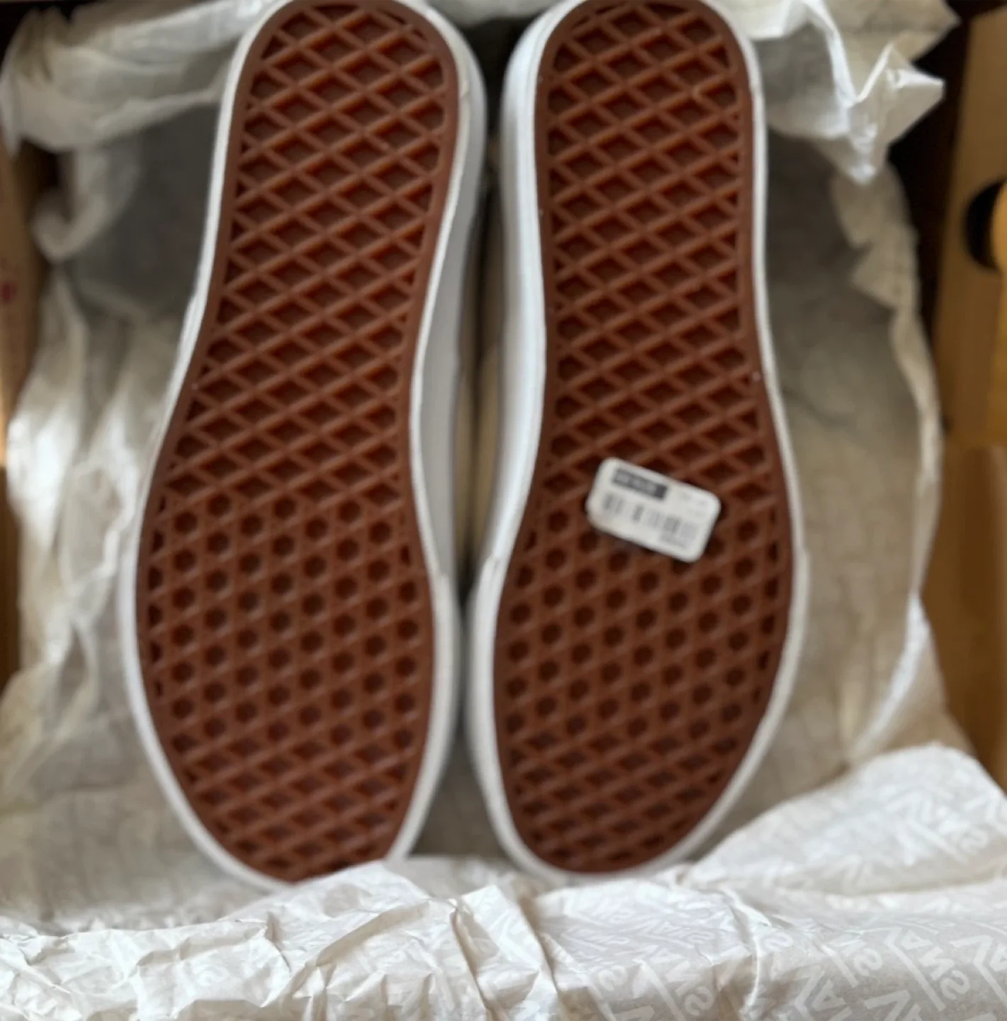 #Cleanout Vans Era Beige Sneakers, Size 9 US image indicator(5)