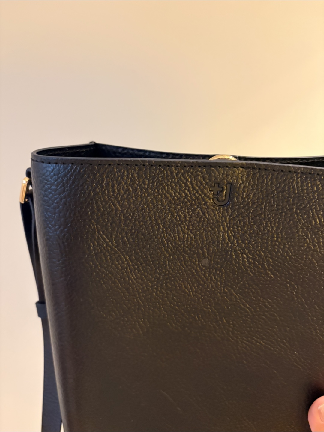 Uniqlo x Jill sander collaboration Black Leather Shoulder Bag - photo 2
