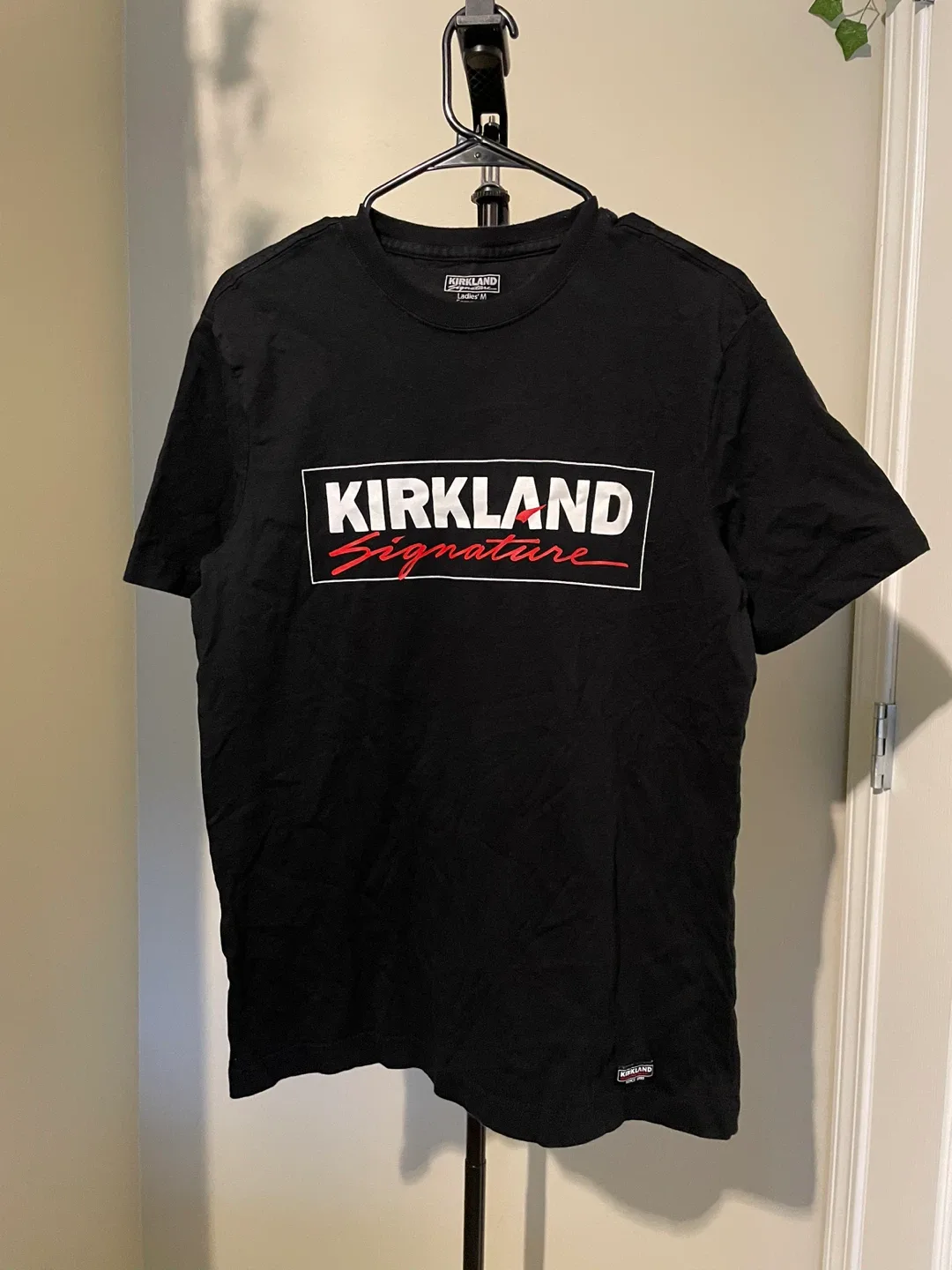 Kirkland Signature Black T-Shirt - Size M